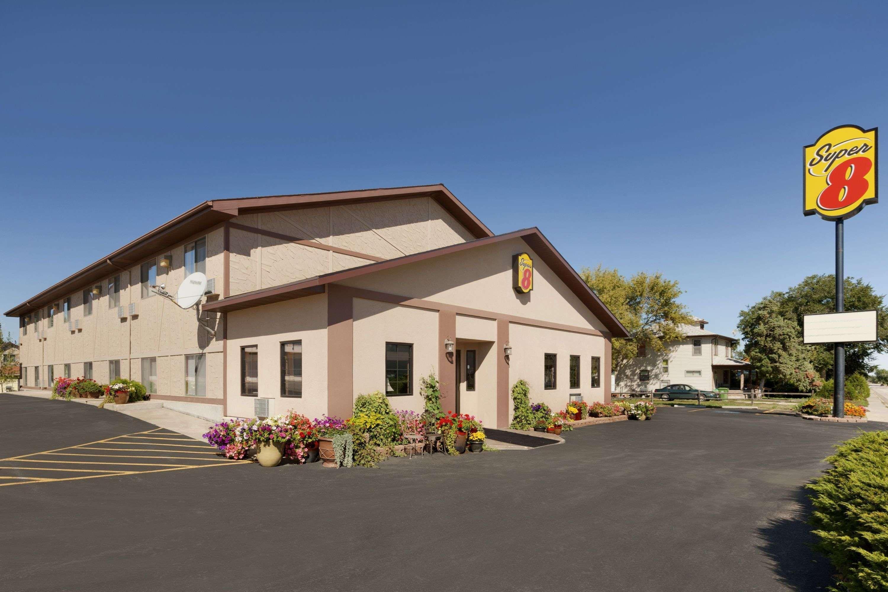 Super 8 By Wyndham Wall Extérieur photo