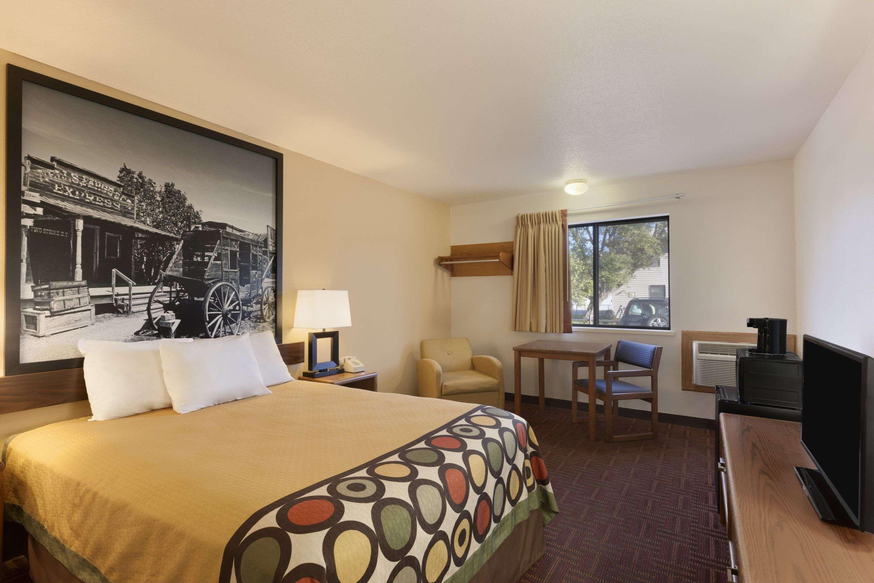 Super 8 By Wyndham Wall Extérieur photo